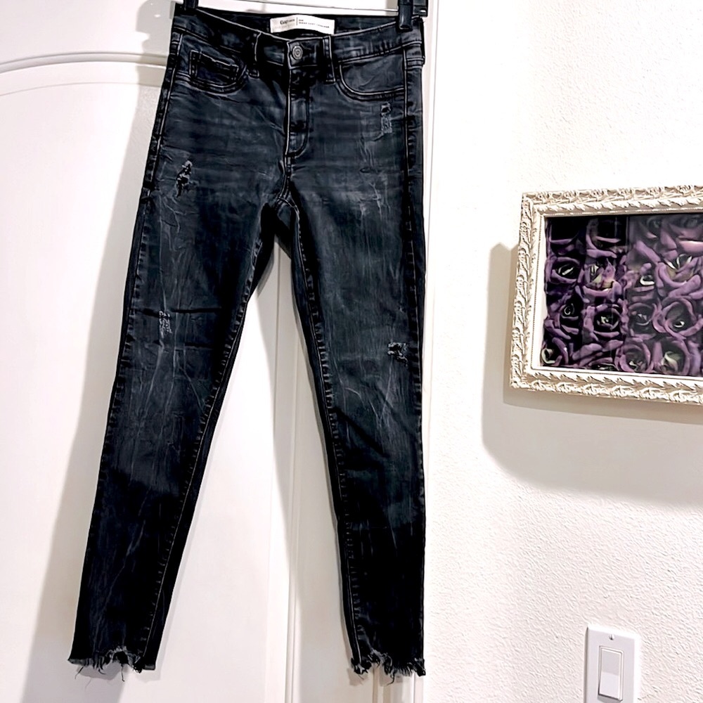 Gap~Distressed Jeans / Inner Cozy Leggings